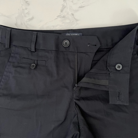 NWOT Banana Republic, women’s Martin Fit, stretch shorts, colour black - Picture 10 of 11